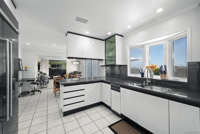 1151 Catalina Boulevard, San Diego CA: https://media.crmls.org/mediaz/84905bc6-00bb-48db-af69-2ea31cfefab7.jpg