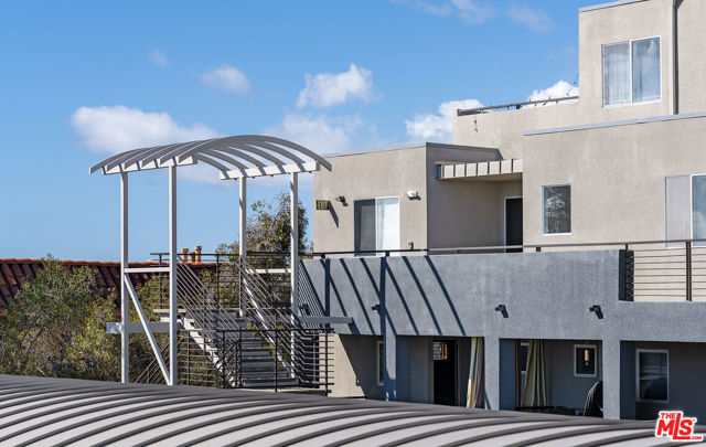 1212 Ocean Park Boulevard, 15 photo 4