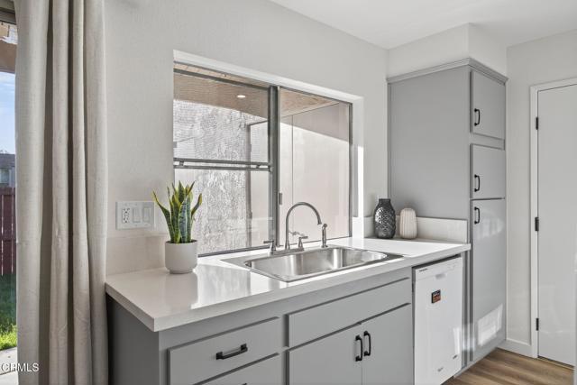 1628 Tapir Circle, Ventura CA: https://media.crmls.org/mediaz/84910b8c-6625-4c95-b9bb-0a6d03389d32.jpg