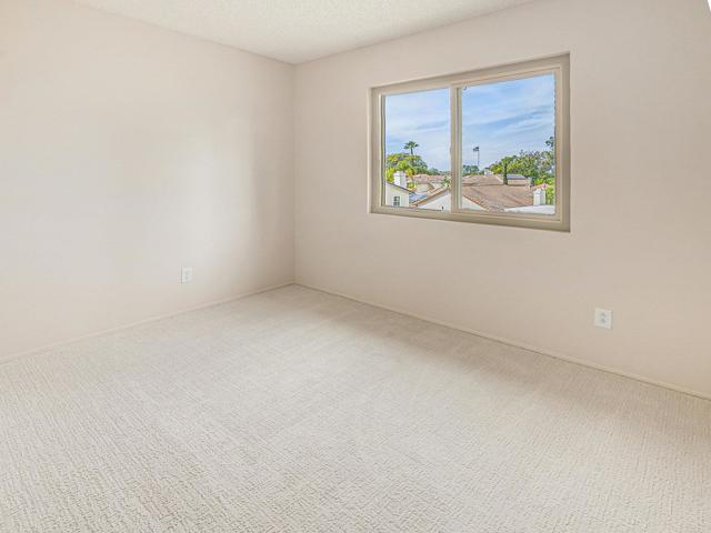 Detail Gallery Image 15 of 31 For 9462 Pipilo St, San Diego,  CA 92129 - 4 Beds | 2/1 Baths