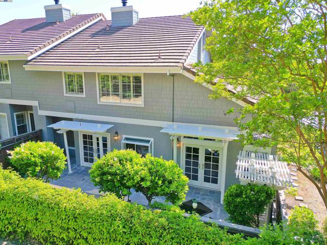 226 Promenade Ln, Danville CA: https://media.crmls.org/mediaz/849131d5-076e-4420-9f6b-707df2b666ec.jpg