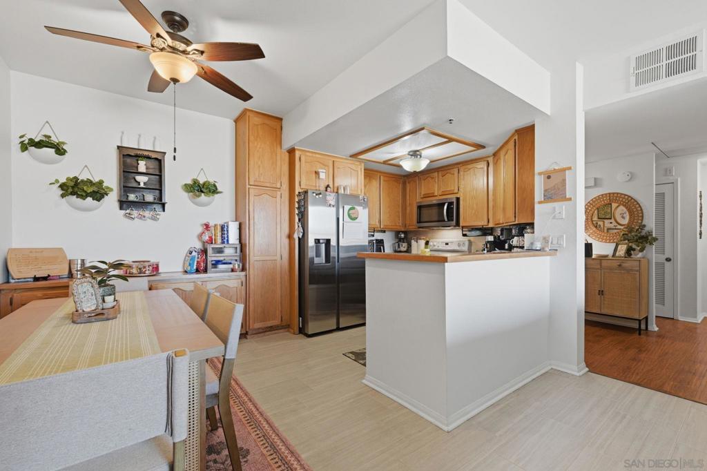 5895 Friars Rd - photo 9
