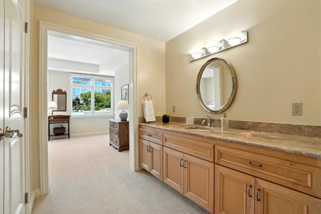 10 CRYSTAL SPRINGS Road, San Mateo CA: https://media.crmls.org/mediaz/8491a31f-177a-43a3-b208-56db104e6ba7.jpg