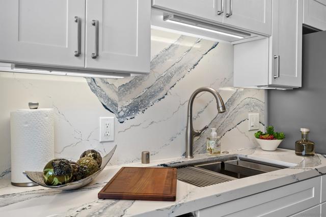 1820 Avenida del Mundo, Coronado CA: https://media.crmls.org/mediaz/8492a5bc-d7c3-4d73-b4c4-687b3e4d76e8.jpg