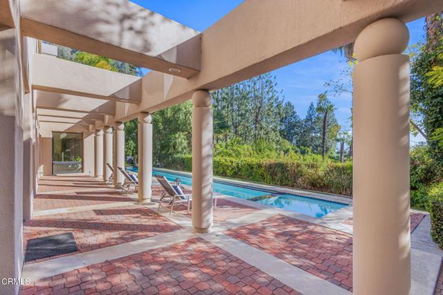 Detail Gallery Image 31 of 72 For 1265 Chateau Rd, Pasadena,  CA 91105 - 5 Beds | 5/2 Baths