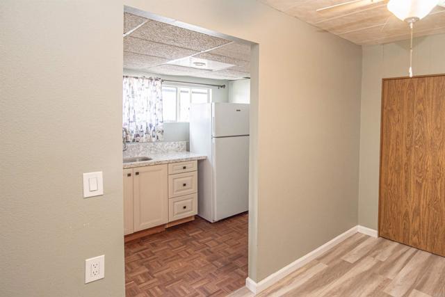 1010 Bobier Dr E, Vista CA: https://media.crmls.org/mediaz/84945161-1c32-492f-ad7b-8ac7928f2985.jpg