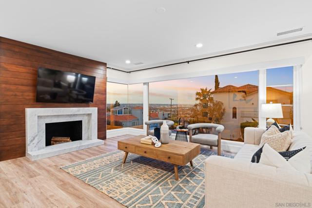 3301 Trumbull St, San Diego CA: https://media.crmls.org/mediaz/84951fa5-981a-4185-960c-75a194eed712.jpg