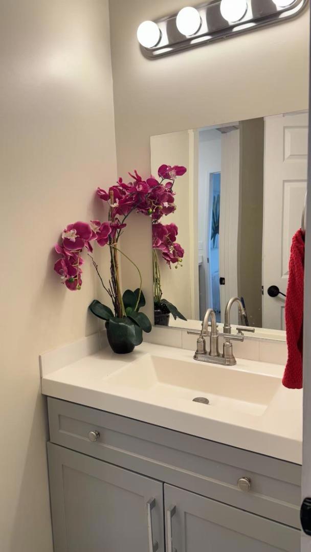186 Checkers Drive, San Jose CA: https://media.crmls.org/mediaz/849594a1-d471-4e48-96f1-d46281bf5164.jpg