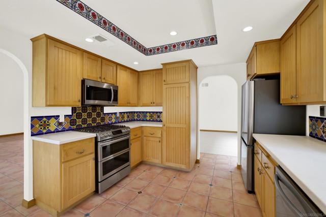 1665 Landquist Dr., Encinitas CA: https://media.crmls.org/mediaz/84962d43-18f9-42a7-be65-629e32d30e3d.jpg