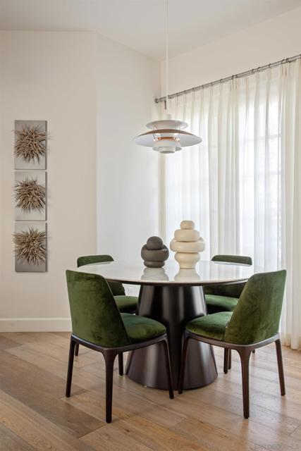 7729 Ivanhoe Avenue, La Jolla CA: https://media.crmls.org/mediaz/84967451-5cbb-4896-9ab8-acd7fd2ba874.jpg