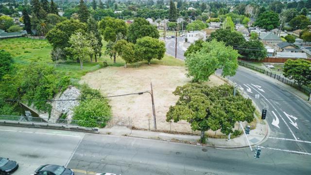 1399 A Street, Hayward CA: https://media.crmls.org/mediaz/849690f7-312a-483e-ad04-44678f6b0cd3.jpg