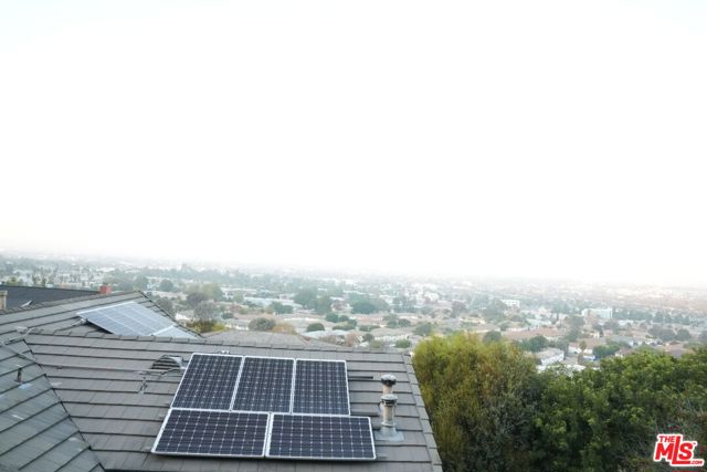 4212 Don Alanis Place, Los Angeles CA: https://media.crmls.org/mediaz/84970555-409a-42bc-8ead-f029fada0f3c.jpg