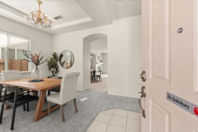 7008 Kilconnell Drive, Elk Grove CA: https://media.crmls.org/mediaz/8497cb91-56e8-4843-8c2d-9797cfea2a99.jpg