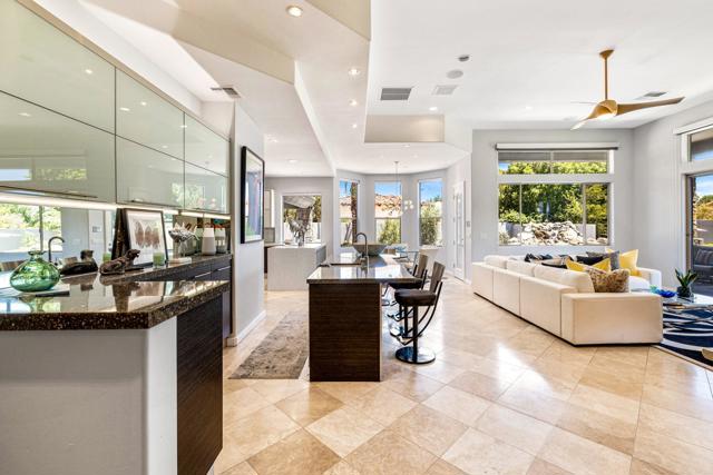 28 Clancy S Lane, Rancho Mirage CA: https://media.crmls.org/mediaz/84982a51-a0a0-4472-a612-62294fe941e0.jpg