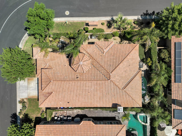 Image 24 of 32 For 105 Shoreline Drive