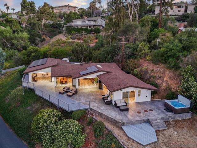 5030 Helix Ter, La Mesa CA: https://media.crmls.org/mediaz/84995f48-0ed9-4139-b04a-f1374867ac4b.jpg