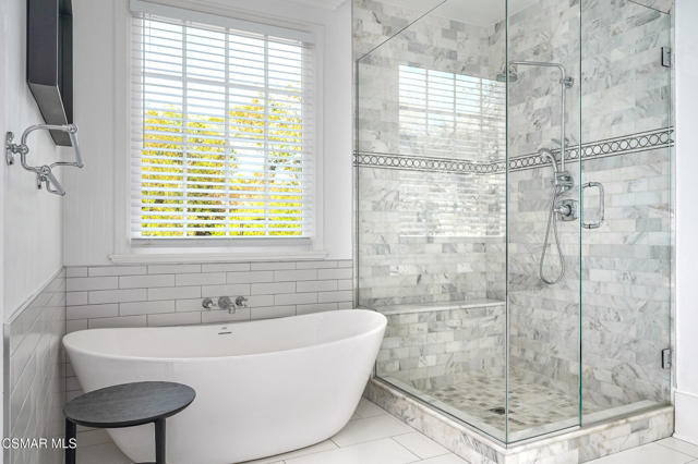 508 W Stafford Road, Thousand Oaks CA: https://media.crmls.org/mediaz/8499ad19-607b-4a46-864b-5c6fdd8b8cb8.jpg