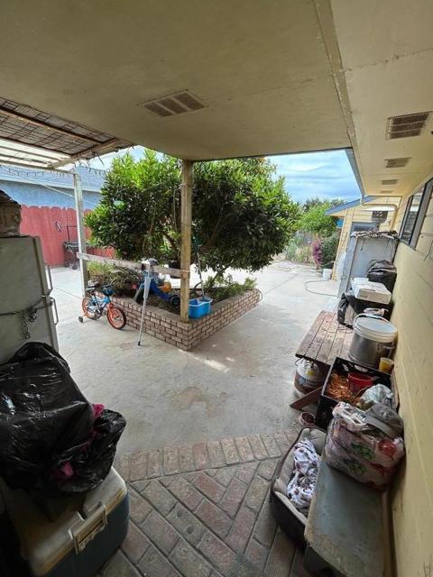 31 10th Street, Greenfield CA: https://media.crmls.org/mediaz/849b3929-7da3-4d0a-97e8-9f1cc89dd46d.jpg