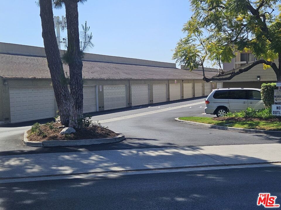 849b3c01 Fdbc 4d2d Ab87 04ccd4a225d8