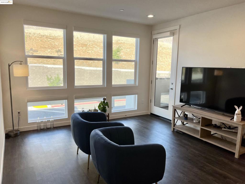 2700 Wildflower Station Pl