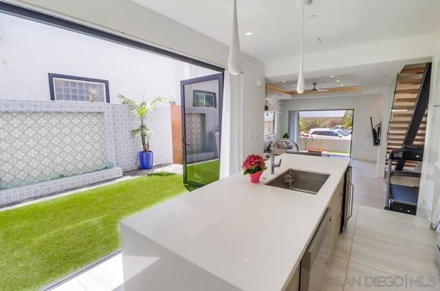 140 Imperial Beach Blvd, Imperial Beach CA: https://media.crmls.org/mediaz/849b8459-6576-40db-bbf5-3395528a8d74.jpg