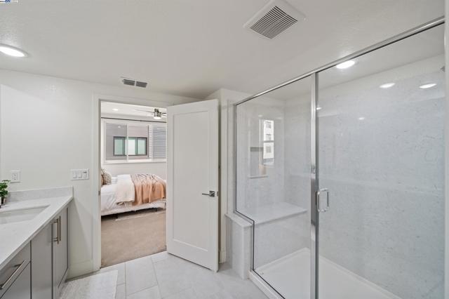 45099 Impress Common, Fremont CA: https://media.crmls.org/mediaz/849cc4b8-4c56-479e-82d3-57590155dfc0.jpg