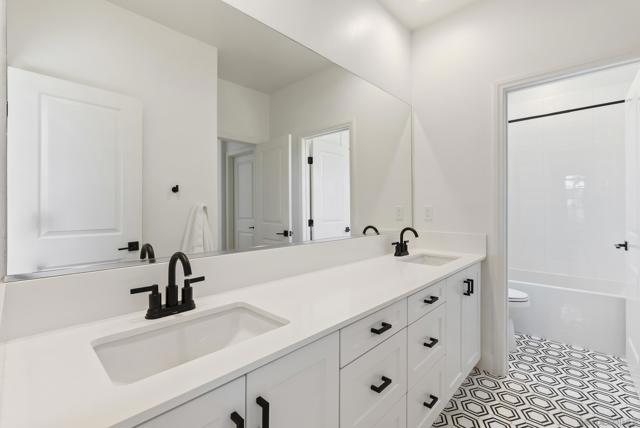 Image 22 of 50 For 2984 Hayloft Pl
