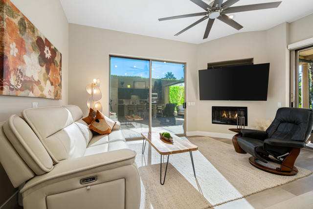 48170 Hjorth Street, Indio CA: https://media.crmls.org/mediaz/849d2af7-3029-4836-b85e-0b01b31b47dc.jpg