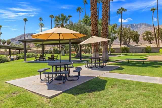 675 N Los Felices W Circle, Palm Springs CA: https://media.crmls.org/mediaz/849d8ddf-6268-4819-81f6-4414ed691498.jpg