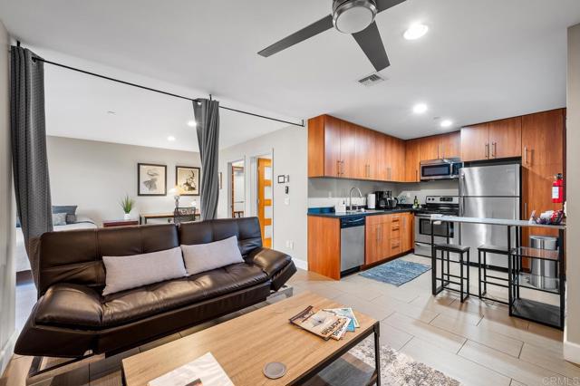 Detail Gallery Image 37 of 41 For 614 Ocean View Ave, Encinitas,  CA 92024 - – Beds | – Baths