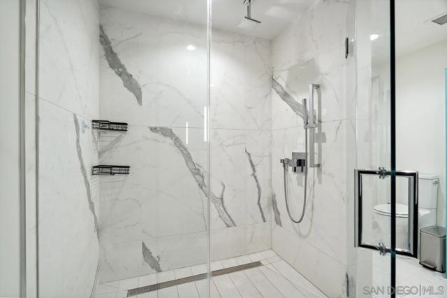 1388 Kettner Blvd, San Diego CA: https://media.crmls.org/mediaz/849ef368-5e0e-4873-bfb7-2887cd789ce5.jpg