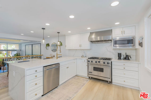 4734 La Villa Marina, Marina del Rey CA: https://media.crmls.org/mediaz/849f8b15-68df-4c77-9ae8-752c29181afb.jpg