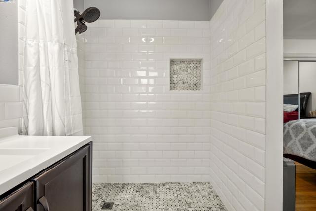 963 Getoun Dr, Concord CA: https://media.crmls.org/mediaz/849fd916-be66-4c1e-965d-7ba46797c6f9.jpg