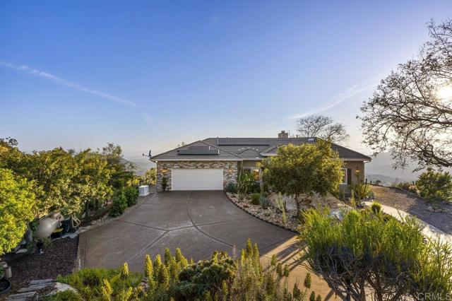 1078 Rainbow Crest Road, Fallbrook, California 92028, 2 Bedrooms Bedrooms, ,2 BathroomsBathrooms,Residential,For Sale,Rainbow Crest Road,NDP2404691