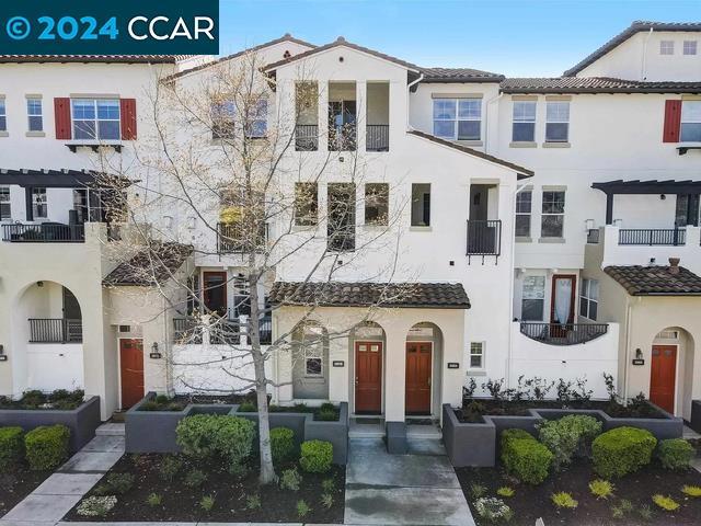 3678 Finnian Way, Dublin, California 94568, 2 Bedrooms Bedrooms, ,2 BathroomsBathrooms,Townhouse,For Sale,Finnian Way,41068788