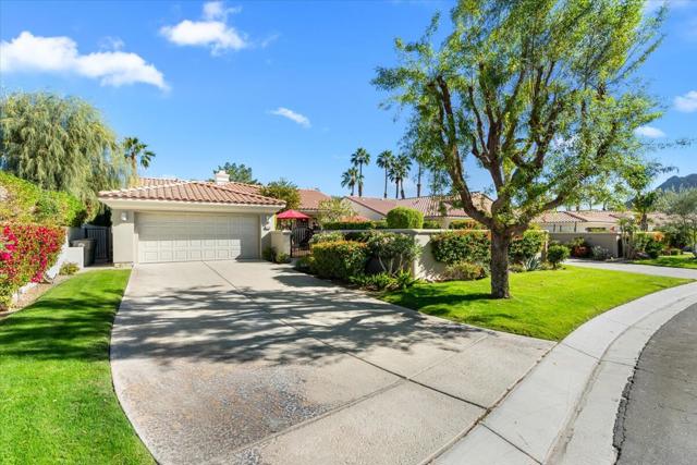78999 Breckenridge Drive, La Quinta CA: https://media.crmls.org/mediaz/84a167e7-6a93-47d6-ab9d-989cd57041a0.jpg