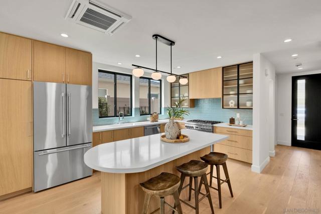 Image 2 of 32 For 1073 Opal Street