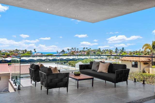 147 S Rios, Solana Beach CA: https://media.crmls.org/mediaz/84a2d077-4966-4459-8285-7eed63912435.jpg