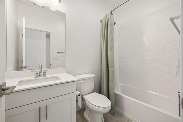 42501 Solicio Way, Indio CA: https://media.crmls.org/mediaz/84a31475-3466-409e-9ace-b16800089b0e.jpg