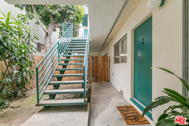 1333 Barry Avenue, Los Angeles CA: https://media.crmls.org/mediaz/84a37561-8e8b-4769-b4dc-e2ecebfb21b9.jpg