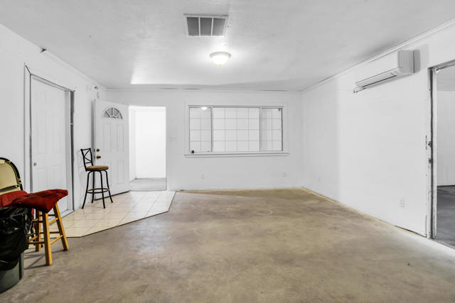 55540 Shannon Road, Landers CA: https://media.crmls.org/mediaz/84a4064e-3b91-4f6b-b658-cc274c95fb26.jpg