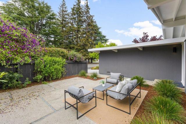 385 Cronin Drive, Santa Clara CA: https://media.crmls.org/mediaz/84a440f4-f1e5-4fe1-9eb9-2f76c676759b.jpg