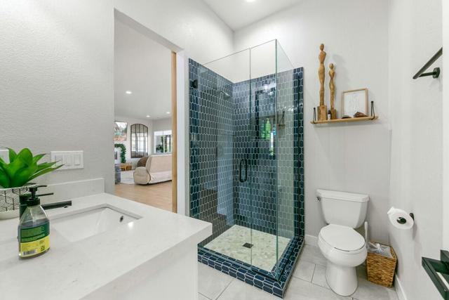 44830 Via Mirabel, La Quinta CA: https://media.crmls.org/mediaz/84a4e28b-6ef2-4f9c-b179-1b048d687533.jpg