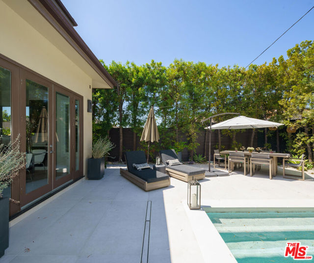 9515 Kirkside Road, Los Angeles CA: https://media.crmls.org/mediaz/84a62ccd-821a-49ae-ab28-fadd1ac6e72a.jpg