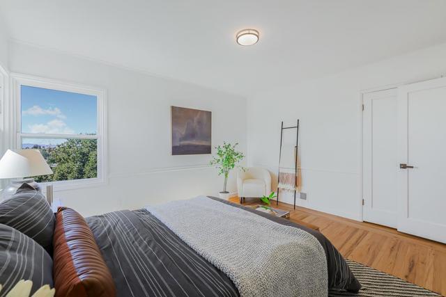 4715 Davenport Avenue, Oakland CA: https://media.crmls.org/mediaz/84a739d8-6dc2-470d-9c00-968c4c7942e2.jpg