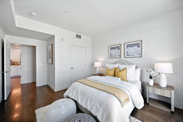 657 Walnut Street, San Carlos CA: https://media.crmls.org/mediaz/84a75c7d-694e-4516-b451-8c8d641ac232.jpg