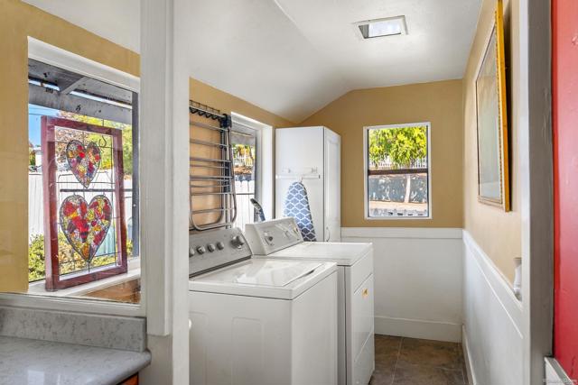 Detail Gallery Image 12 of 25 For 204 W 9th Ave, Escondido,  CA 92025 - 2 Beds | 2 Baths