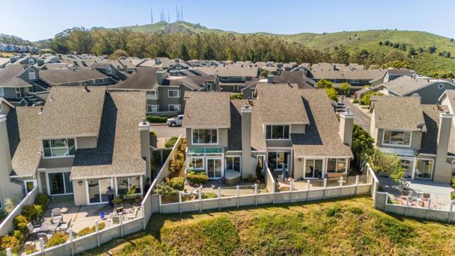 156 Treeview Drive, Daly City CA: https://media.crmls.org/mediaz/84a82271-d864-4df8-bb25-55e5023d3a5e.jpg