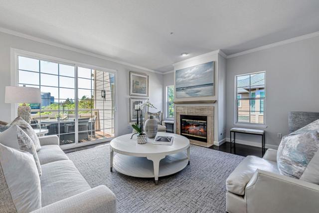 366 Treasure Island Drive, Belmont CA: https://media.crmls.org/mediaz/84a8dfbd-4b79-41c8-be8f-80e099c71d01.jpg