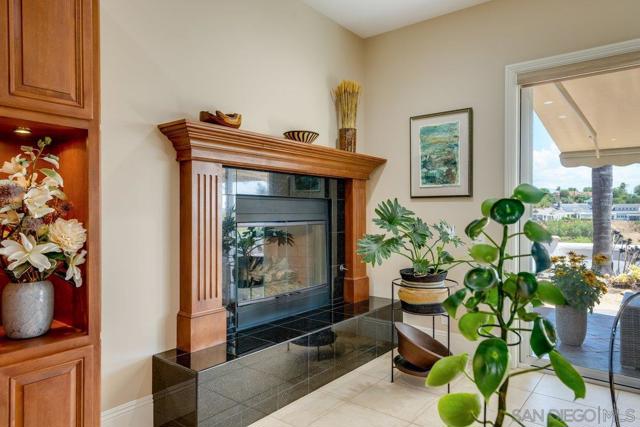 2860 Via Rancheros Way, Fallbrook CA: https://media.crmls.org/mediaz/84a942e9-7dcb-47c2-b90a-1811d100f844.jpg
